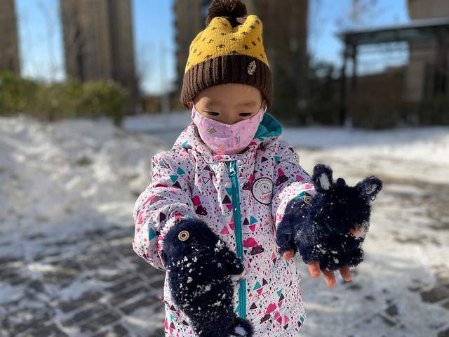 视频|iPhone 12 Pro实拍体验：拍雪后人像似乎有空气感