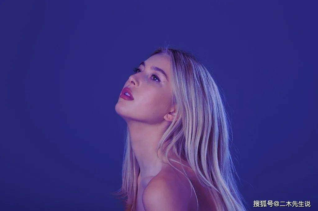 乔布斯小女儿靠浴照出道，果粉直呼高级，没想