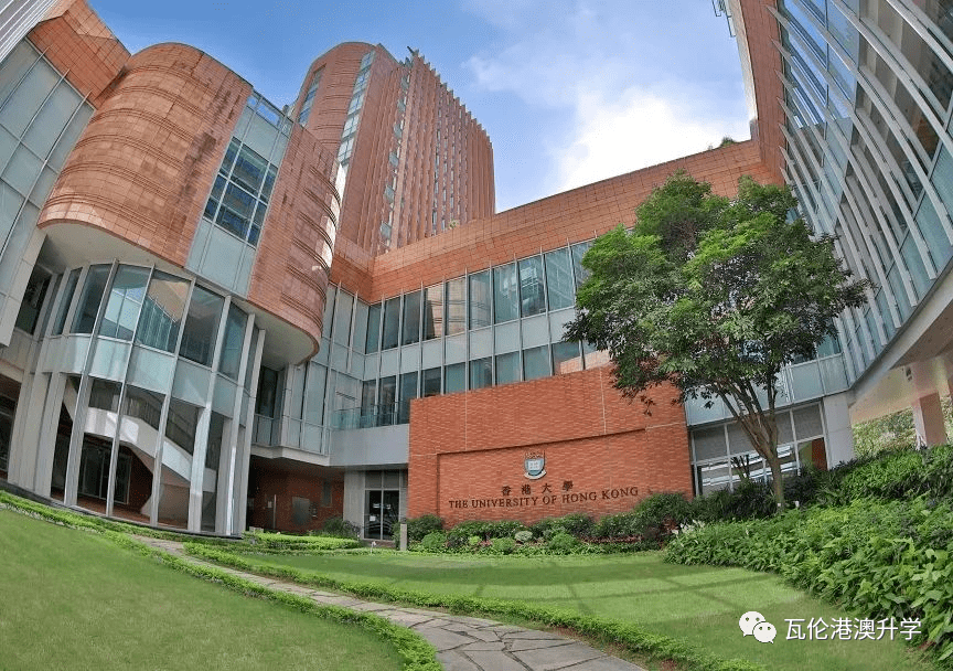 开放初期 香港经济总量占全国的_香港营区开放照片(3)