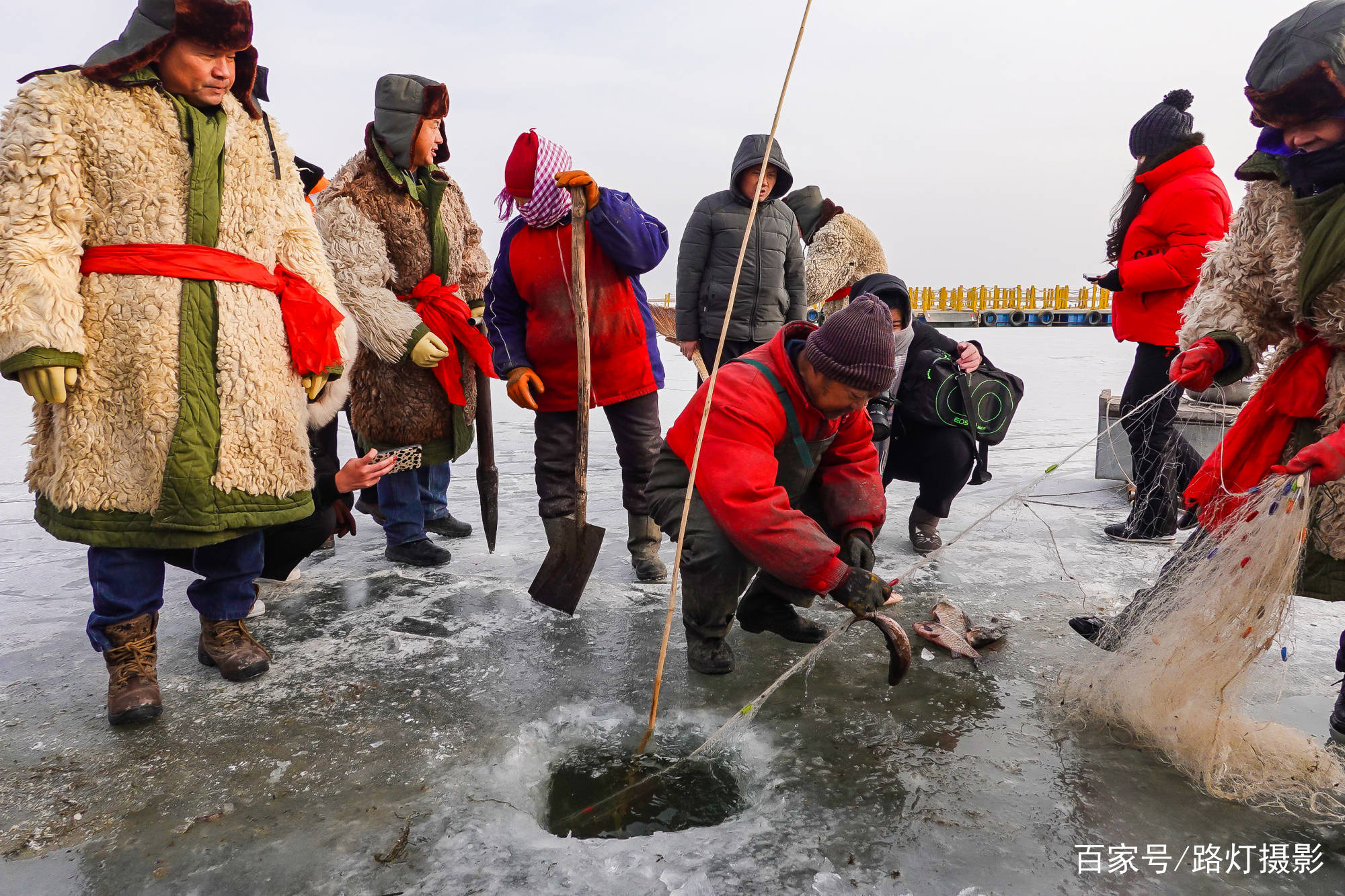 在新疆吃过最恐怖的鱼，光看牙齿就让人心惊胆寒，你敢吃吗？