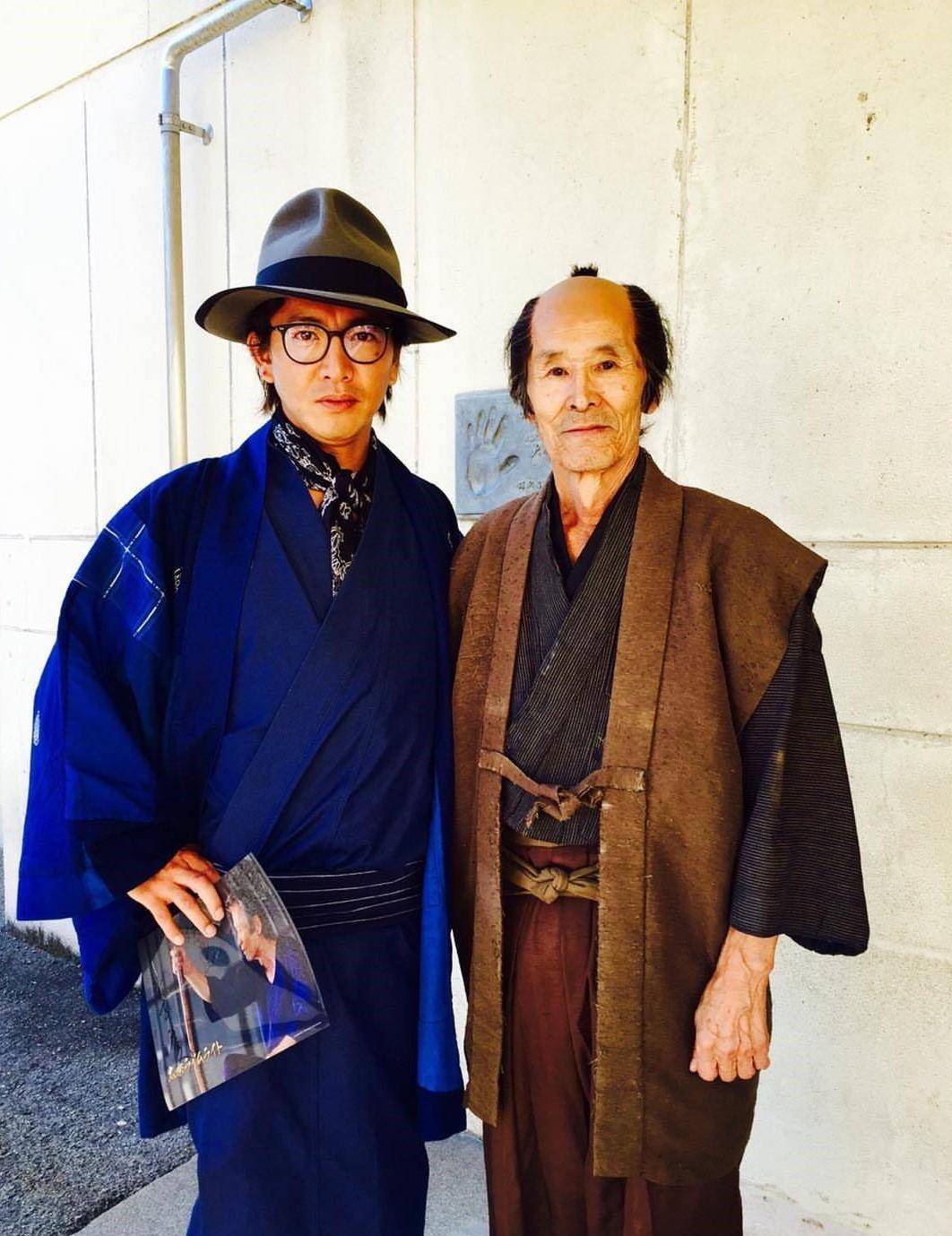 木村拓哉最帅超清照片 a3e8ce2fae584f04a1453448f60cd8b4.jpeg