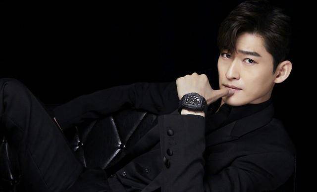 张翰与鞠婧祎牵手拥抱还摸头?粉丝:这颜值他