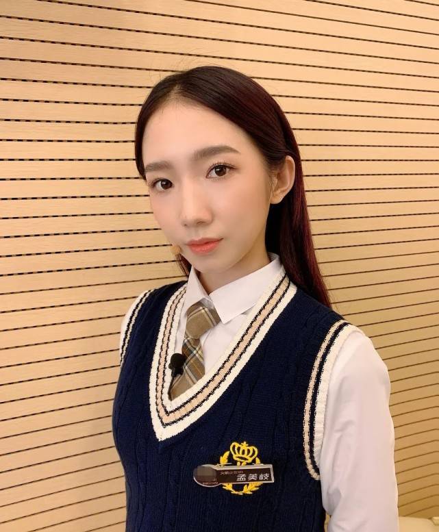 金莎始终不满评委,第2次回怼章子怡郝蕾:不喜