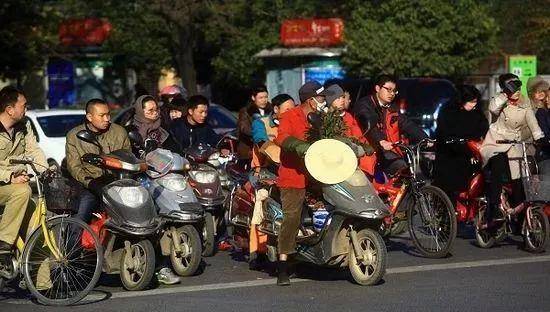 云易充详解：2021年万kuapp免费下载元以下的小区充电桩加盟项目