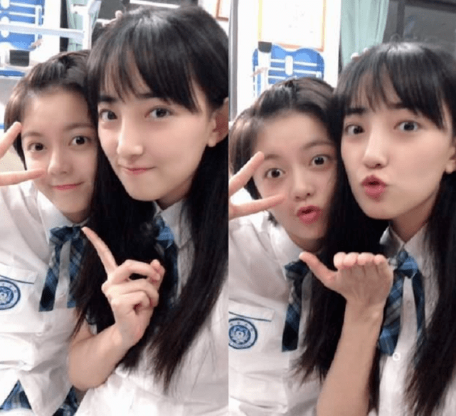 在《少年派》中,「凌孜」饰演的是「赵今麦」的同学"韦昕迪".