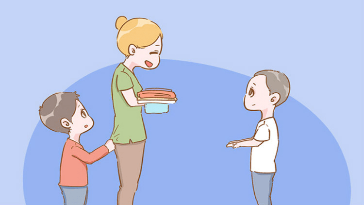 原创"大人说话小孩别插嘴",与其呵斥孩子,不如这样做