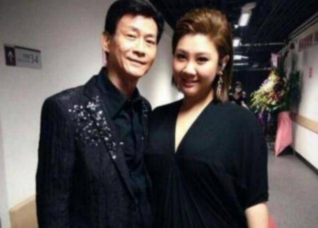 郑少秋的4个女儿,同是一个爹差距却很大