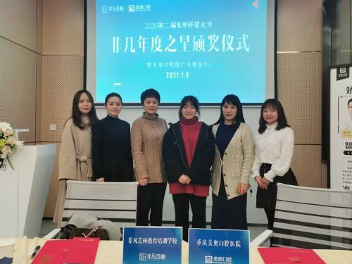 郑州有多少人口2021_郑州人口分布图(2)
