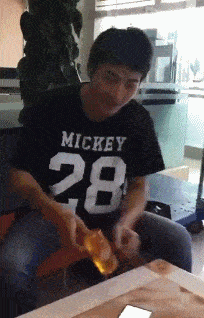 搞笑gif段子:请问新娘也是做这辆车吗?_手机搜狐网