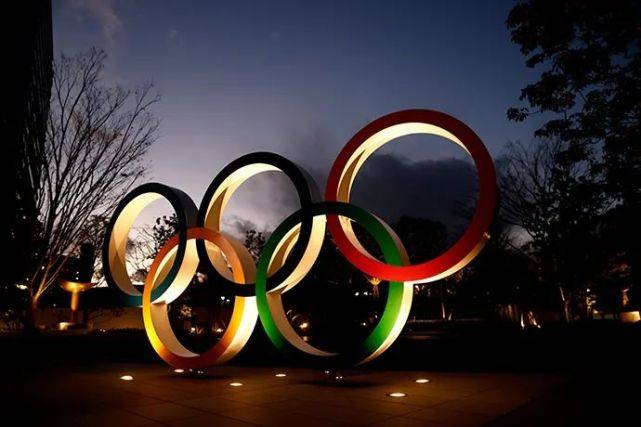 日本东京,2020东京奥运会前瞻,东京奥林匹克体育场周边奥运五环醒目