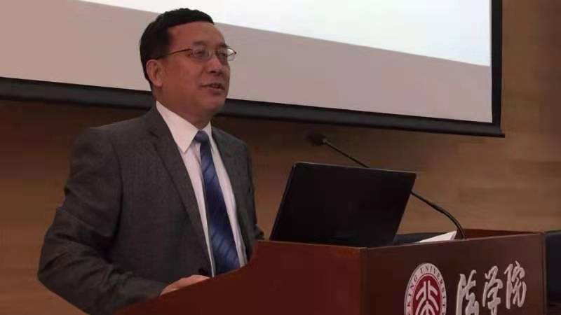王才亮律师联袂词作家徐高栋、作曲家潘龙江以及歌手鹏鸣打造《年轻律师之歌》