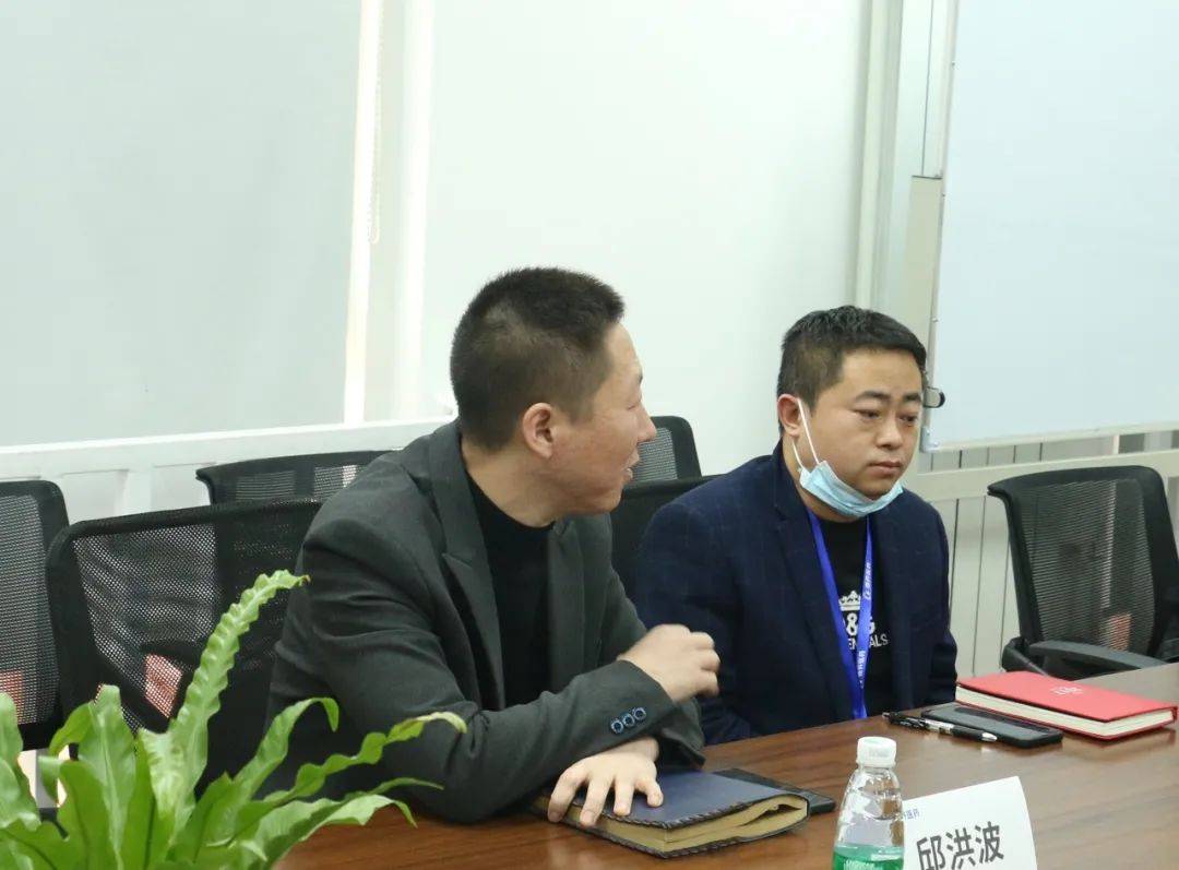 德开医药执行总裁coo邱洪波先生,德开医药慢病中心副总裁陈高亮先生