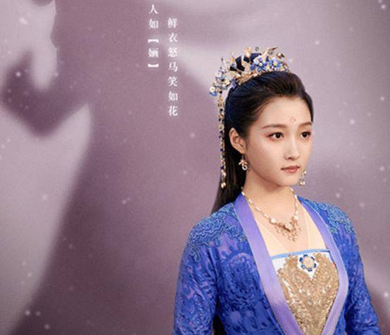 我就是这般女子定档关晓彤倒追侯明昊这动作只有她的身高可以完成