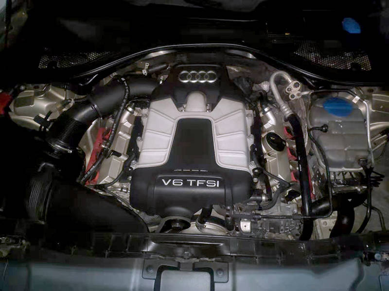 0l v6机械增压发动机,其最大功率228kw(310匹马力,最大扭矩440n·m