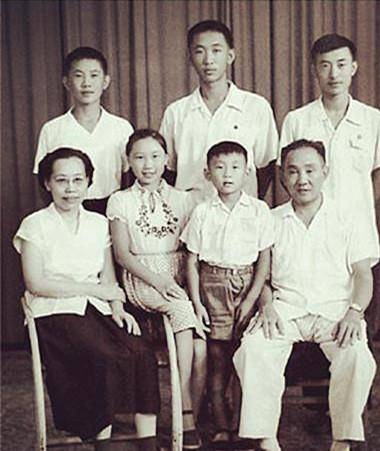 他姓李,是红军的一把尖刀,1958年被授予上将军衔,他是谁?