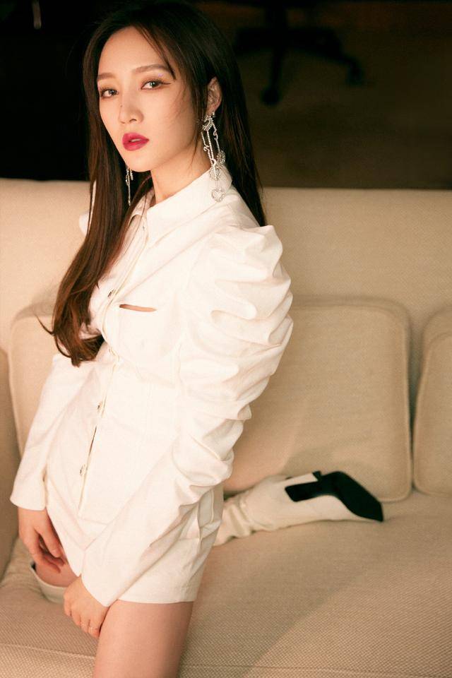 孟佳的光速翻船,国内原创音乐被啪啪打脸_封面