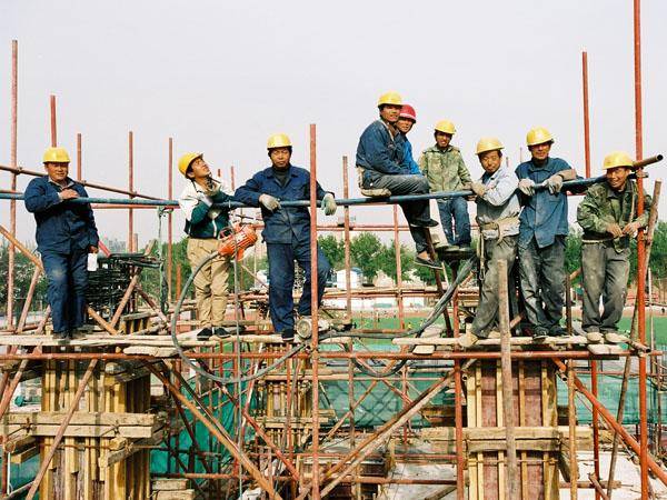 解决了哪些问题工地才可能留住年轻人