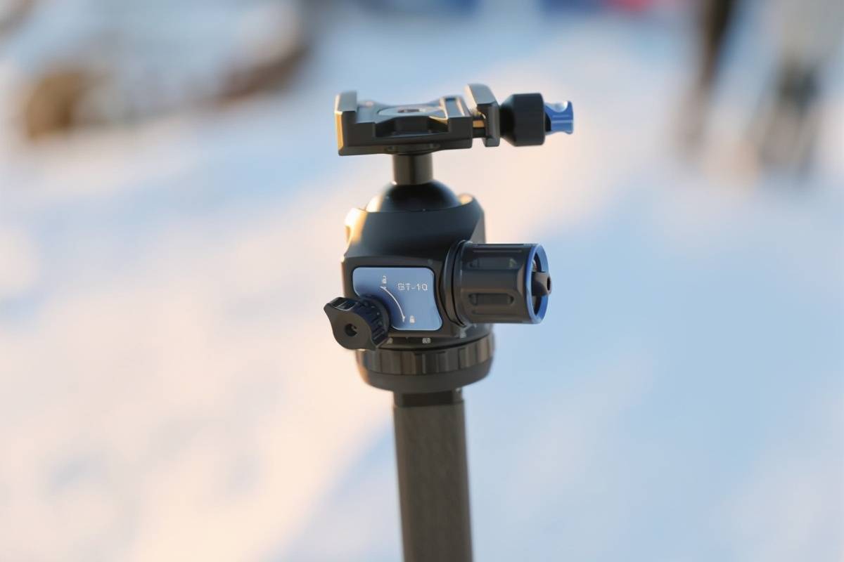 自重1.2kg却能承重30kg,思锐st系列三脚架如何做到?_mm