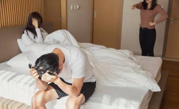 女子曝光"小三"电话还发帖声讨,被罚行拘7天,起诉公安被驳回_手机搜狐