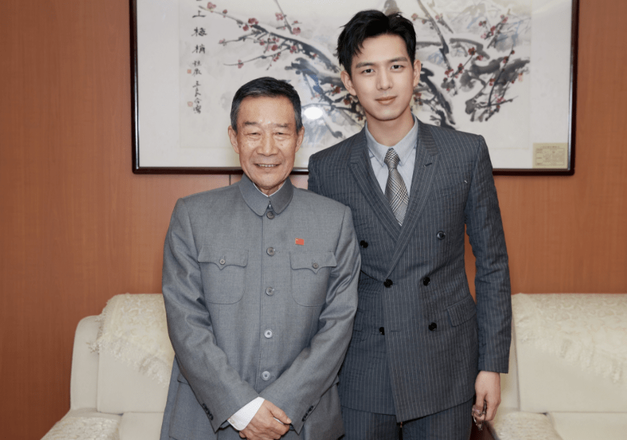 他40年斩获33个影帝,如今被癌症折磨,妻子不离不弃在付出