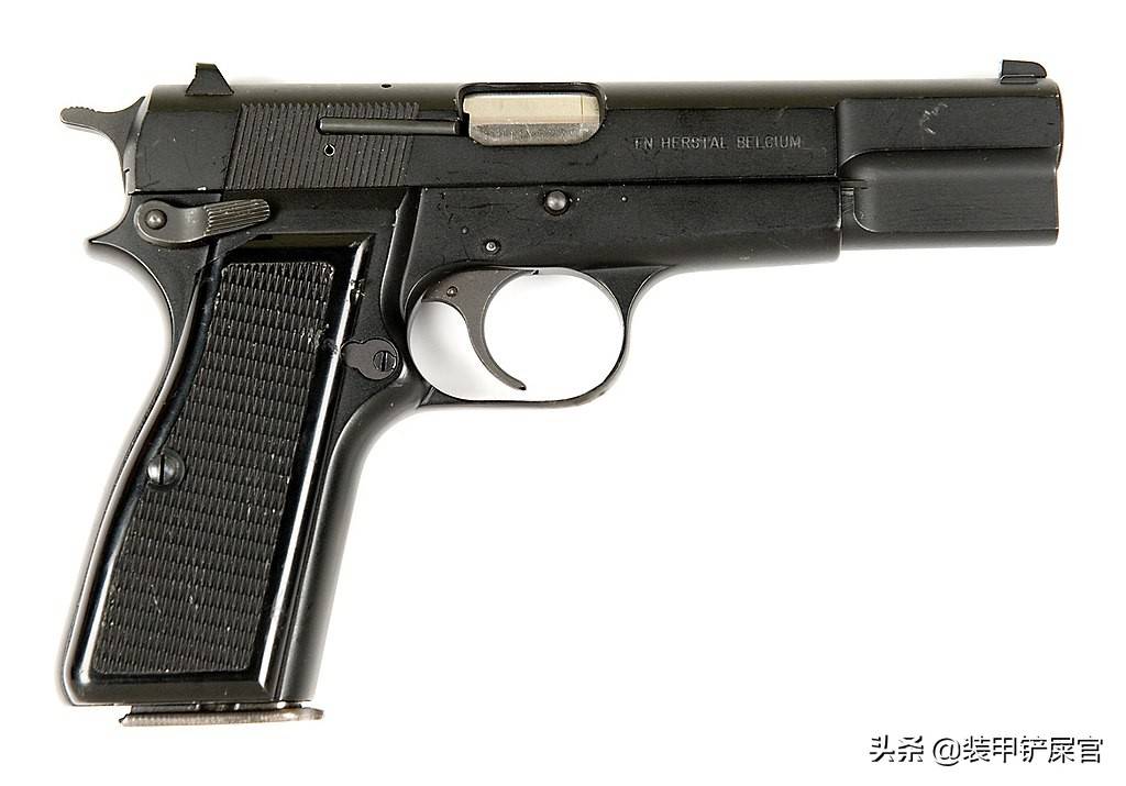 abr,m1897及m11型散弹枪,m1917及m2重机枪,以及被美军选为辅助武器的