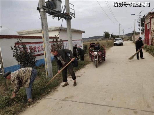 唐河县湖阳镇:开展卫生大扫除 让乡村更亮丽