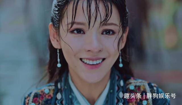 张予曦花期结束,秒变表情包,《海大鱼》演得真够烂