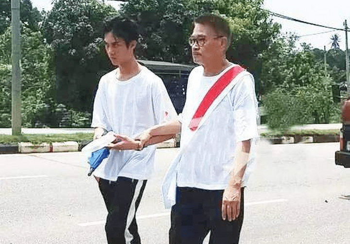 吴孟达是个负责的人,即使女儿们结婚了,儿子成家立业了 为了能够支付