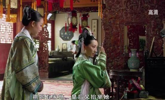 甄嬛传:雍正发热时,安陵容为何要赶苏培盛出去?香炉里