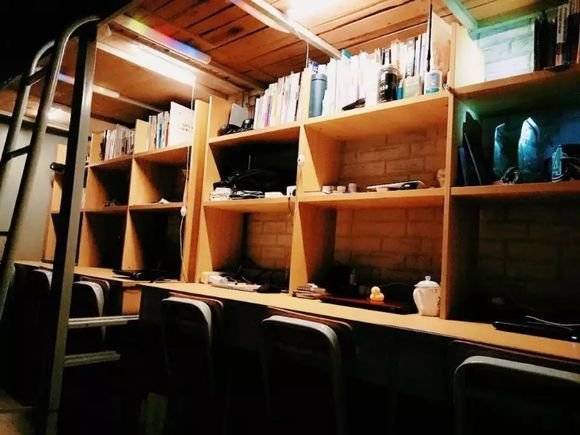 大学不同校区宿舍!差距真大!真大!