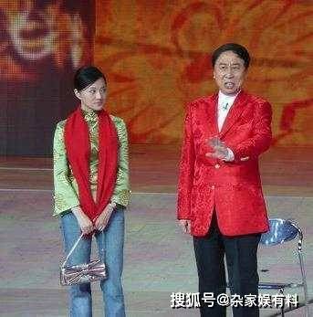 原创她被称为最美小品女王,多次与冯巩郭冬临合作,如今却销声匿迹