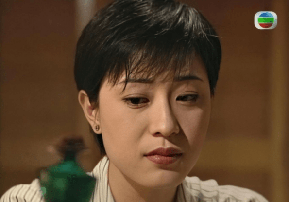 最高学历短发港姐,感情坎坷,还被骗光积蓄_陈法蓉