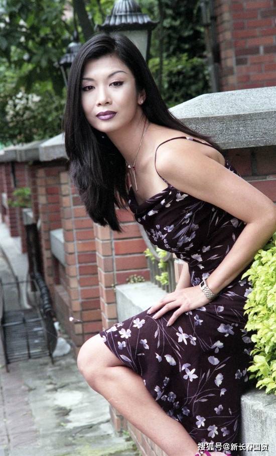 她曾为金马影后,旧爱猝死成绯闻绝缘体,如今58岁不信婚姻仍单身