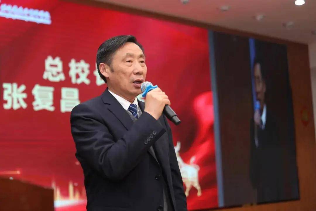 "粤东最牛民校"校长张复昌离任!细数其办学传奇