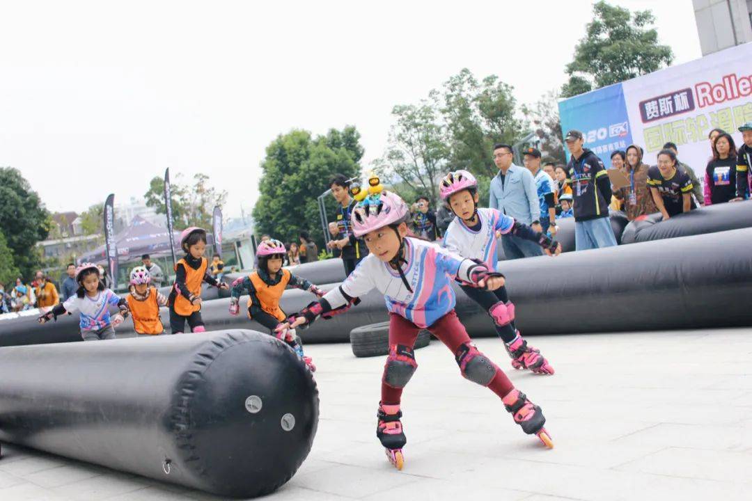 费斯rollercross轮滑障碍赛在南京成功举办