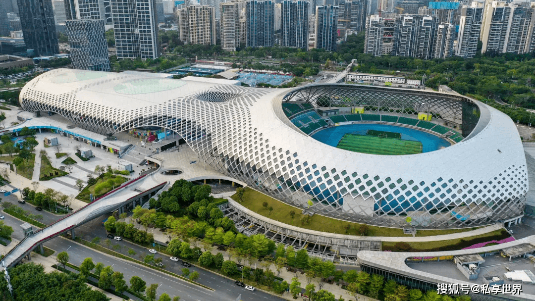 太美了深圳网红体育馆与北京鸟巢齐名可以喝咖啡观无敌海景