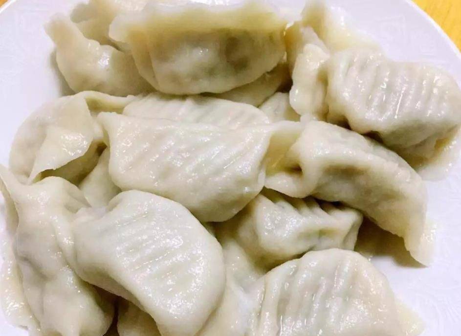 这海鲜秋天最鲜美,再贵也要买,包成饺子,孩子常吃大脑