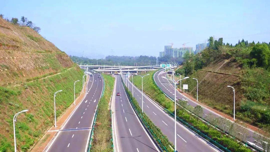 江城大道中段预计七月建成通车