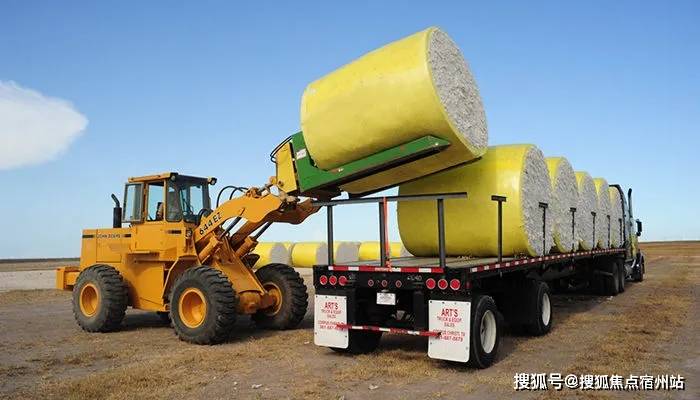 这个塑料膜防尘防雨,棉花很爽地裹在里面,不用担心专车什么时候来接.