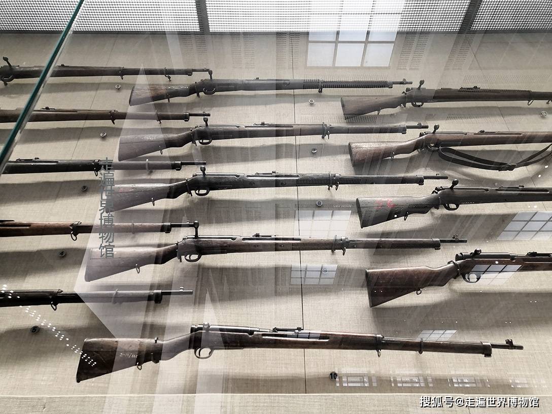 泰国造66式8毫米步枪. 2.瑞士造m1896/71式10毫米步枪.