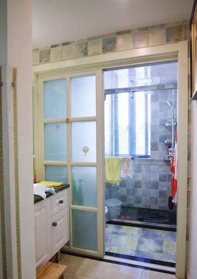 新房入住一个月,进门两根罗马柱镇住了很多人,忍不住拿出来晒晒