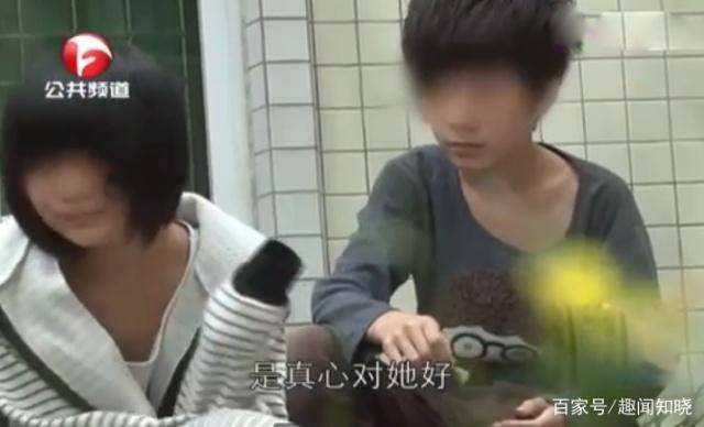15岁叛逆女孩抽烟喝酒,离家出走住在小男友家,奶奶:让