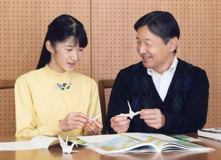 日本爱子公主疫情下放弃成人礼皇冠她在看脸的世界学懂爱自己