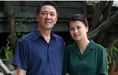 史兰芽本人对于爱情已经是逐渐的不抱任何希望,史兰芽就准备这样一个