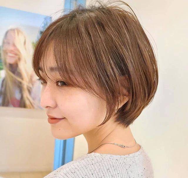 2021年日式短发走红,适合30岁女生的短发,这么剪就对了!