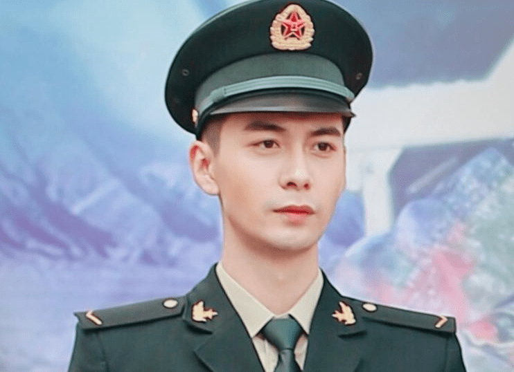 陈星旭:昔日潘冬子,今成《号手就位》欧阳俊,钢铁汉原来也是"爱哭男生