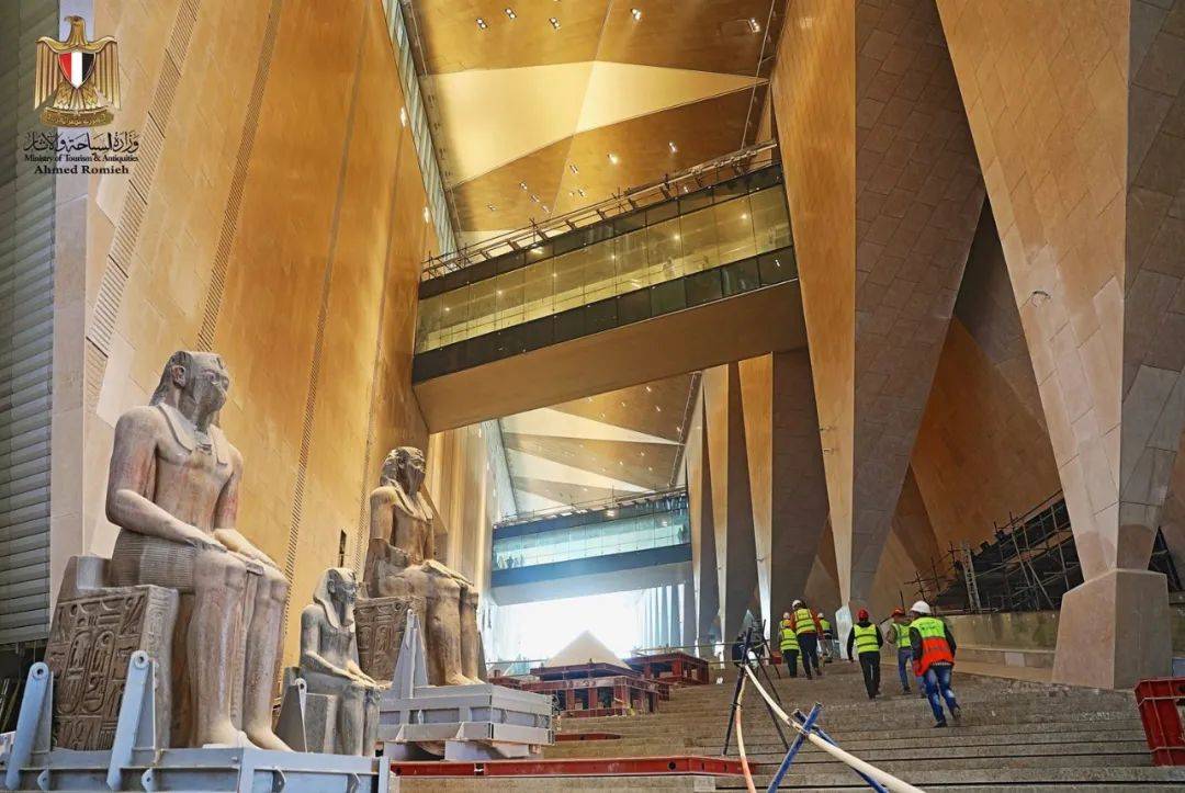 大埃及博物馆即将开放50米高差多层次空间
