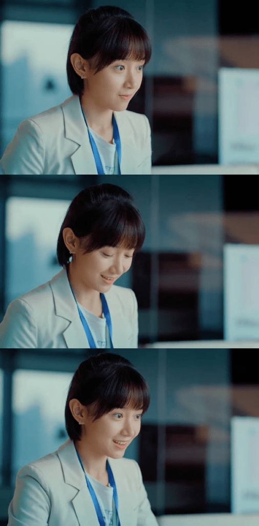 她怎么了?