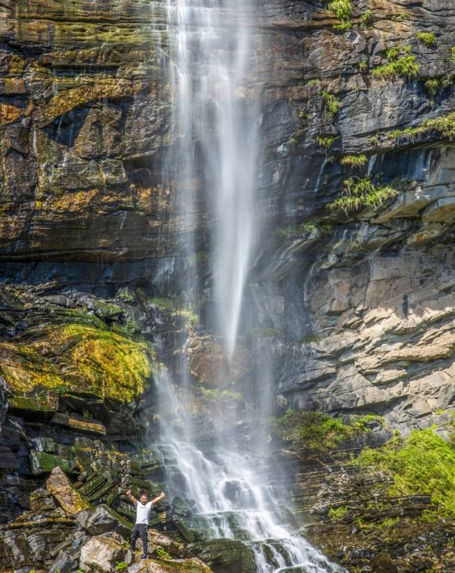 尤其是保定阜平天生桥风景区的瀑布群,可谓是此景只应天上有,不知为何