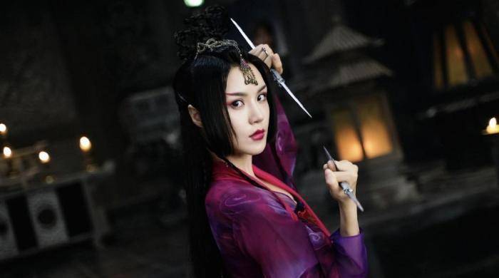 也吸引了不少观众,其中以赵茜扮演的毒菩萨为主角,她是毒蝎四大杀手之